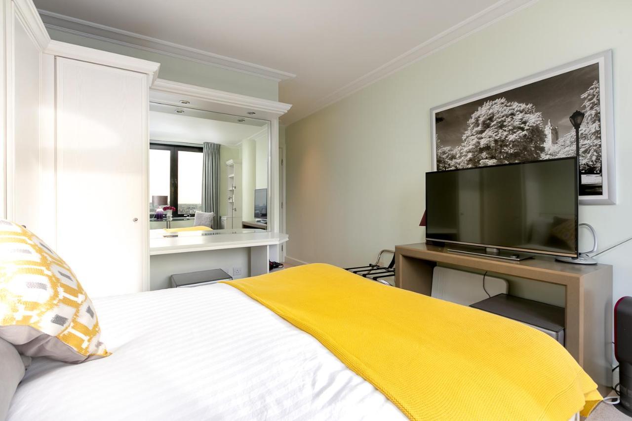 Point West Apartments London Exterior foto