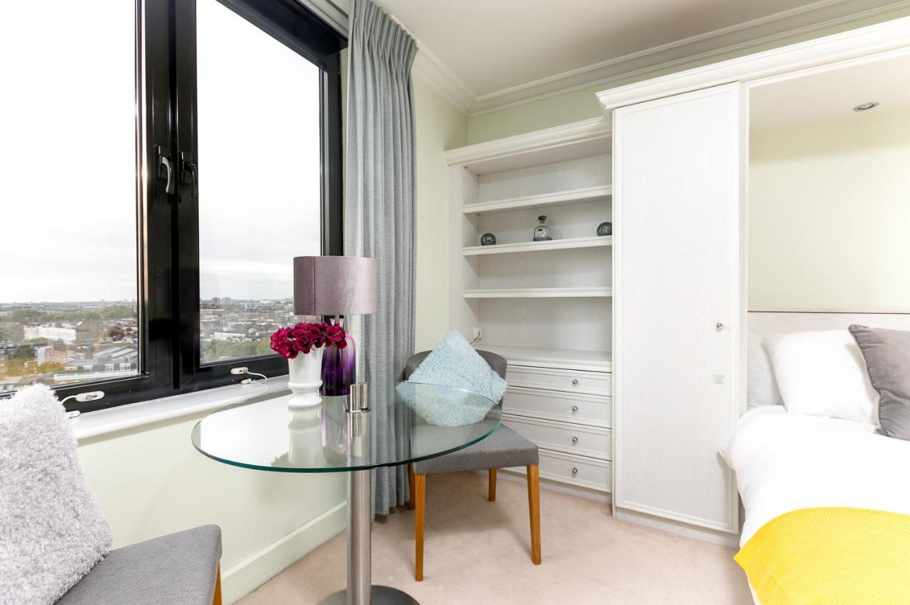 Point West Apartments London Exterior foto
