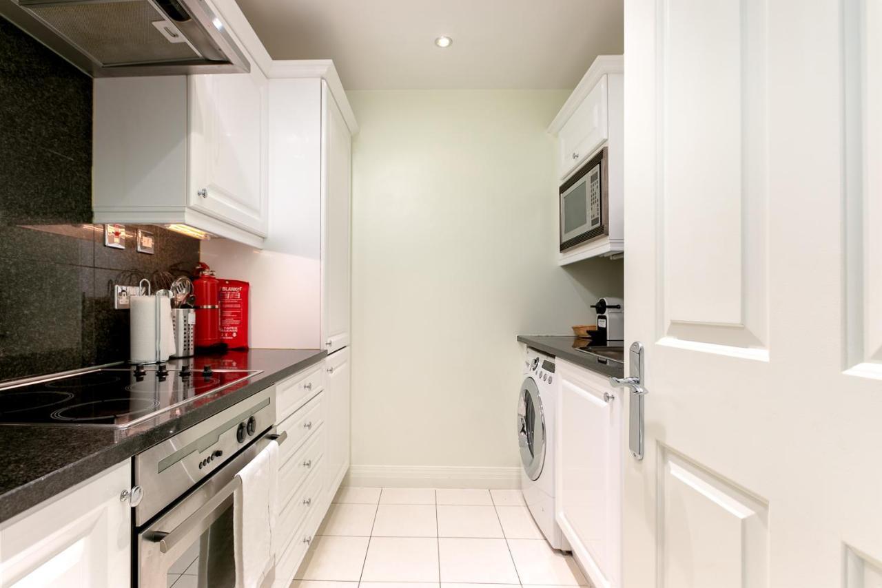 Point West Apartments London Exterior foto
